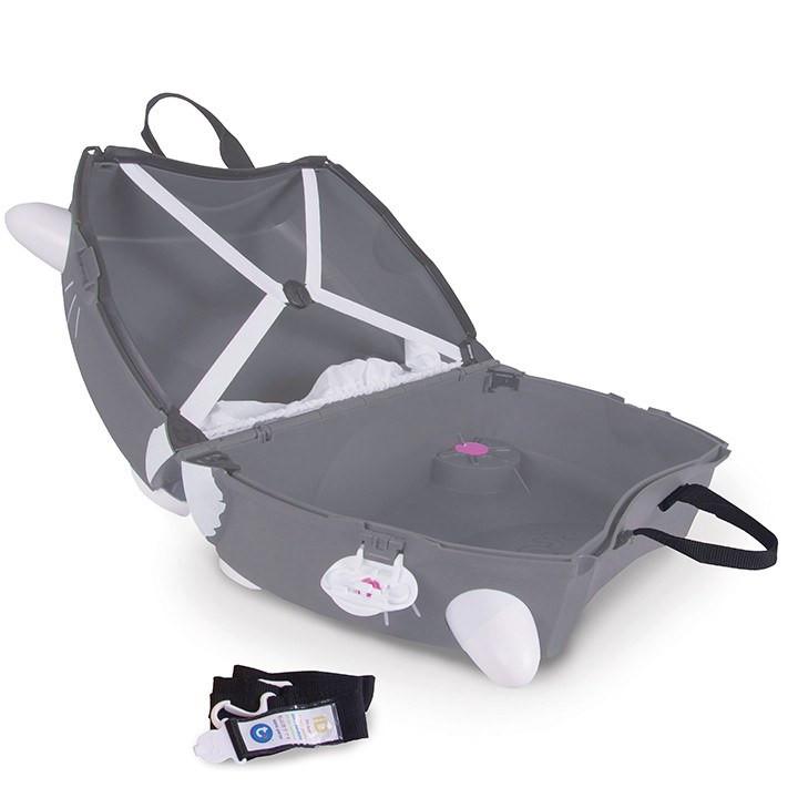 Benny the Cat Trunki