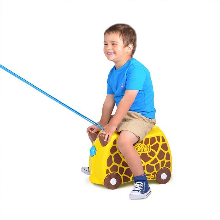 Gerry the Giraffe Trunki